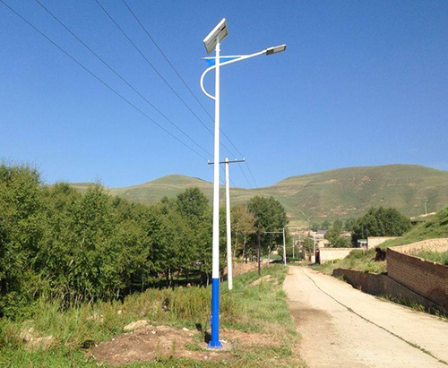 开云网页版登录入口与普通中杆路灯之间的区别